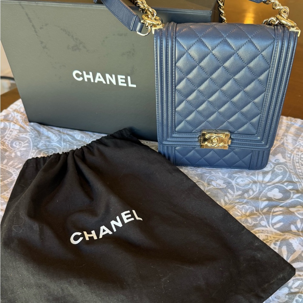 Chanel North South Boy Bag Midnight Blue Quilted Crossbody Bag Champagne Hardwar - Picture 15 of 15